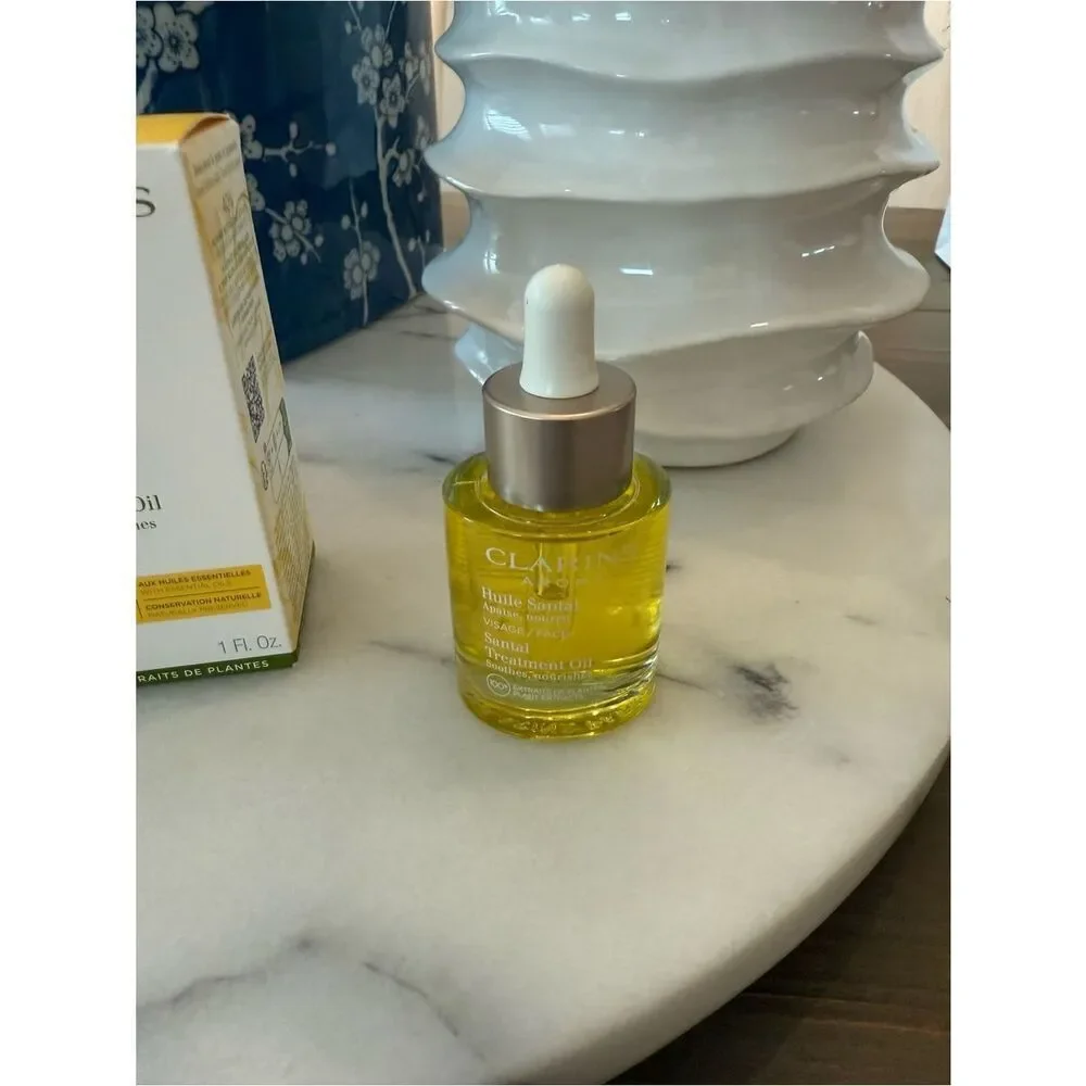 Clarins Santal Soothing Face Treatment Oil for Dry